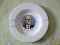 <strong>Gerald 
          Ford Ash Tray</strong>